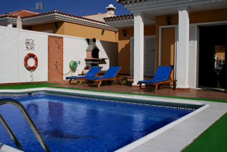 Villa Tiffany 16 in Callao Salvaje Pool und Terrasse